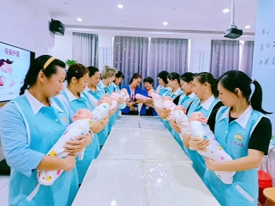 珠海正規(guī)專業(yè)的高級(jí)育嬰師培訓(xùn)班學(xué)校哪家好？